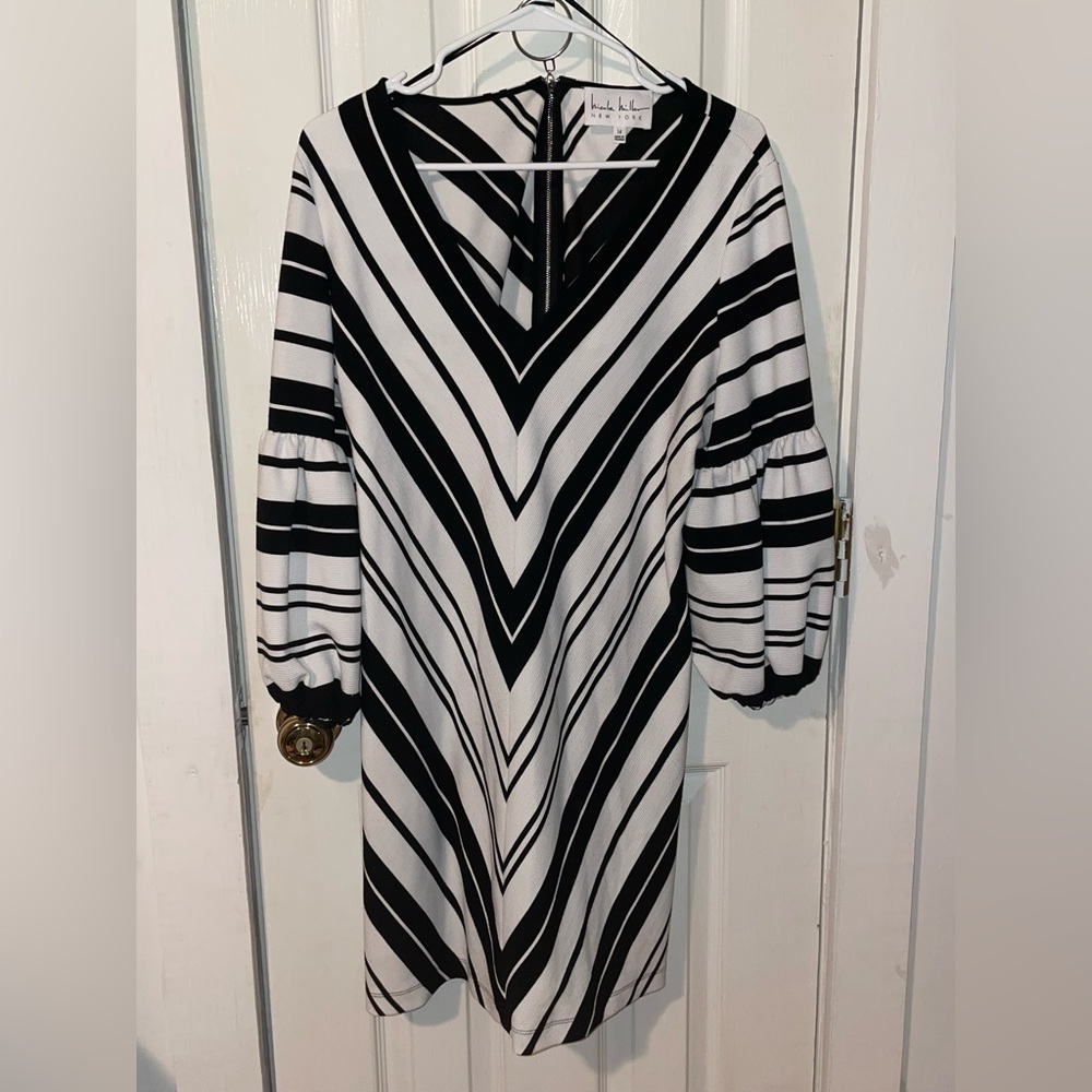 Nicole Miller New York Dress w/ poofy sleeves